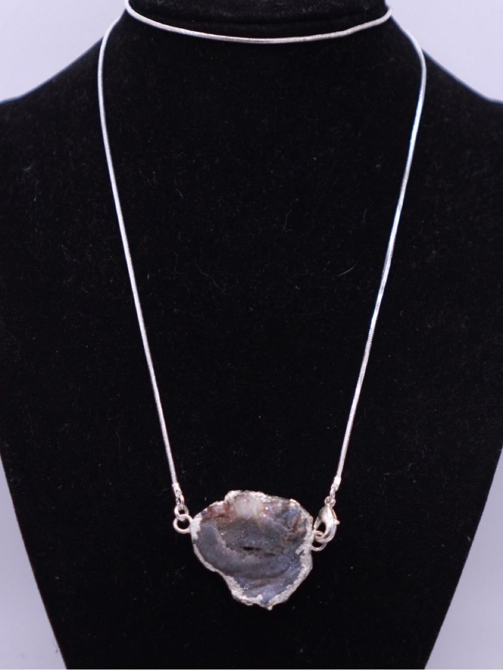 Silver tone Geode Pendant Necklace 24”
